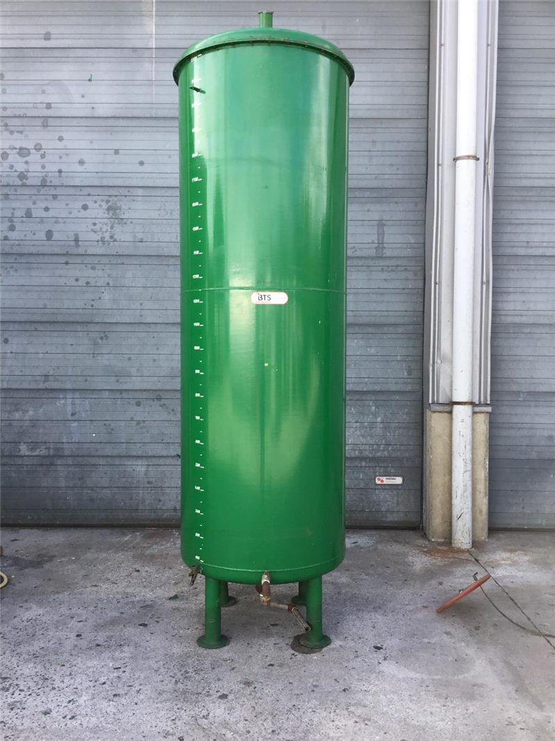 02.37.JA.08 - Used storage tank
