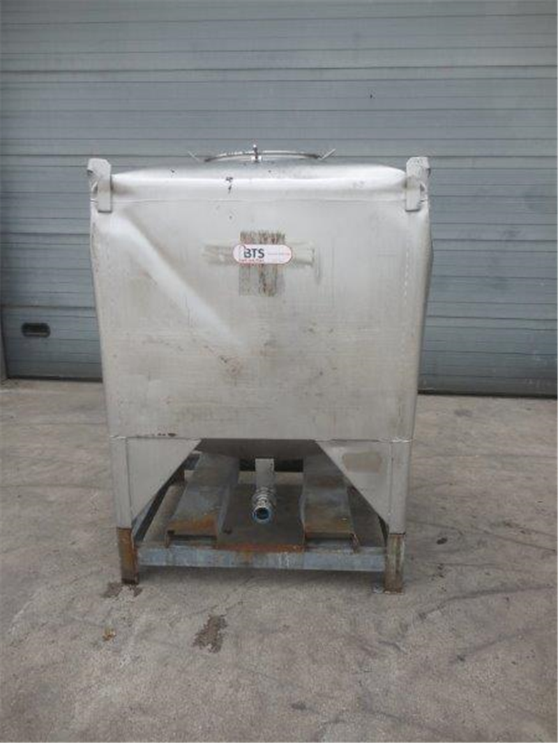 03.35.BC.06 - Used mobile tank/container