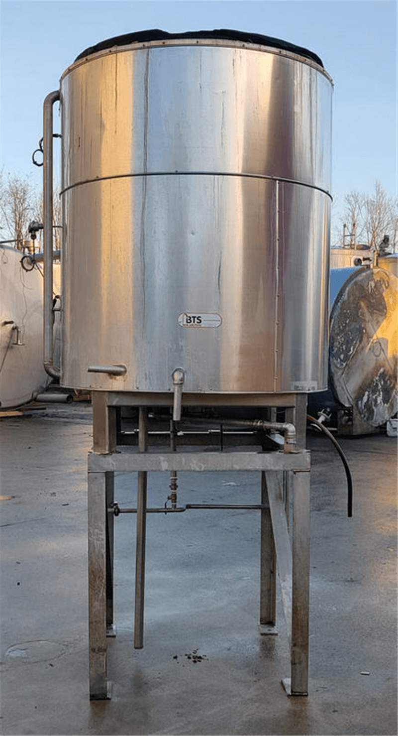 03.43.ID.15 - Used storage tank
