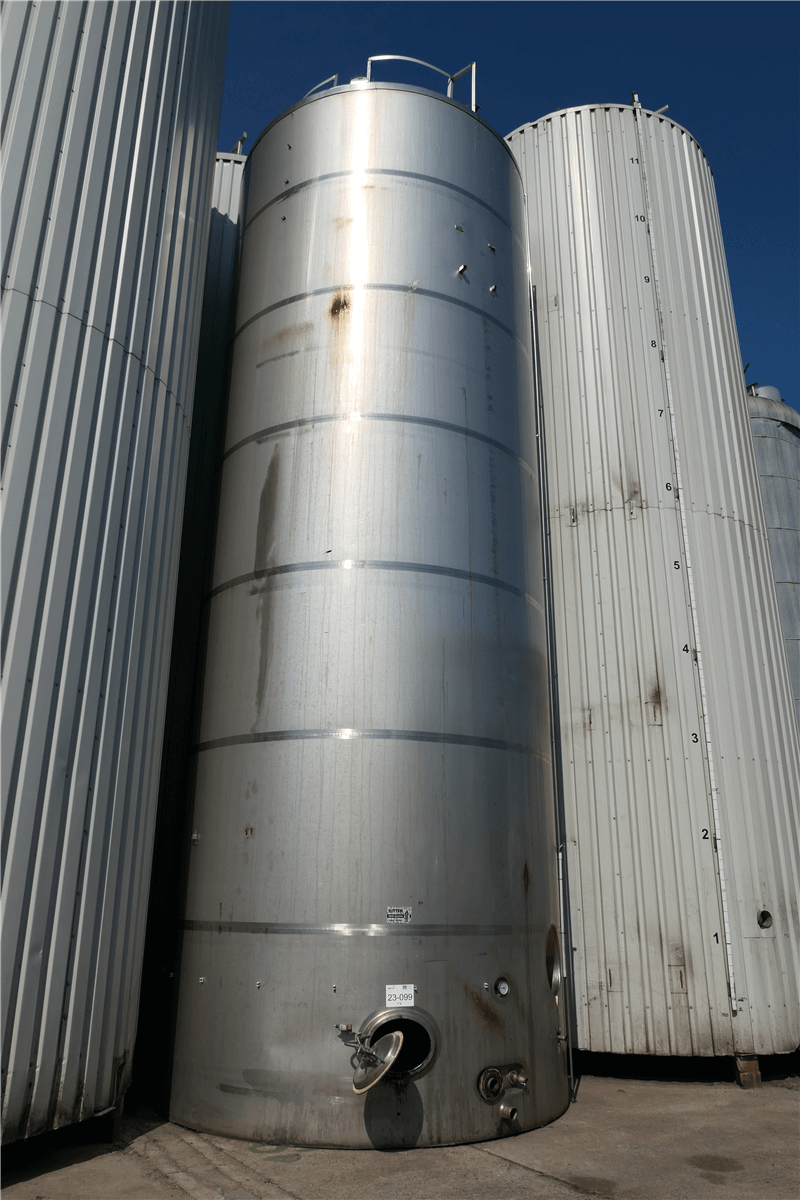 03.43.WE.04 - Used storage tank