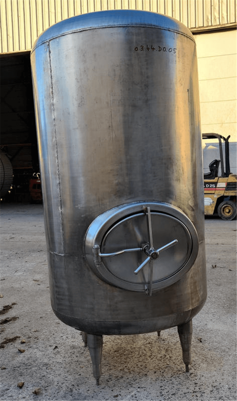 03.44.DO.05 - Used storage tank