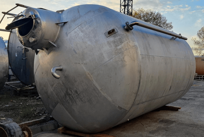03.44.JU.01 - Used storage tank