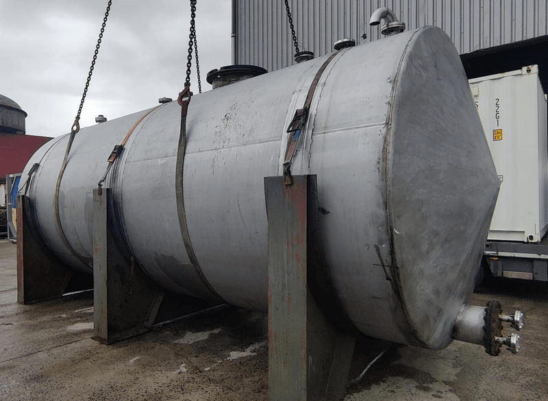 03.44.UN.03 - Used storage tank