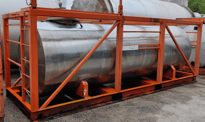 03.44.VW.08 - Used mobile tank/container