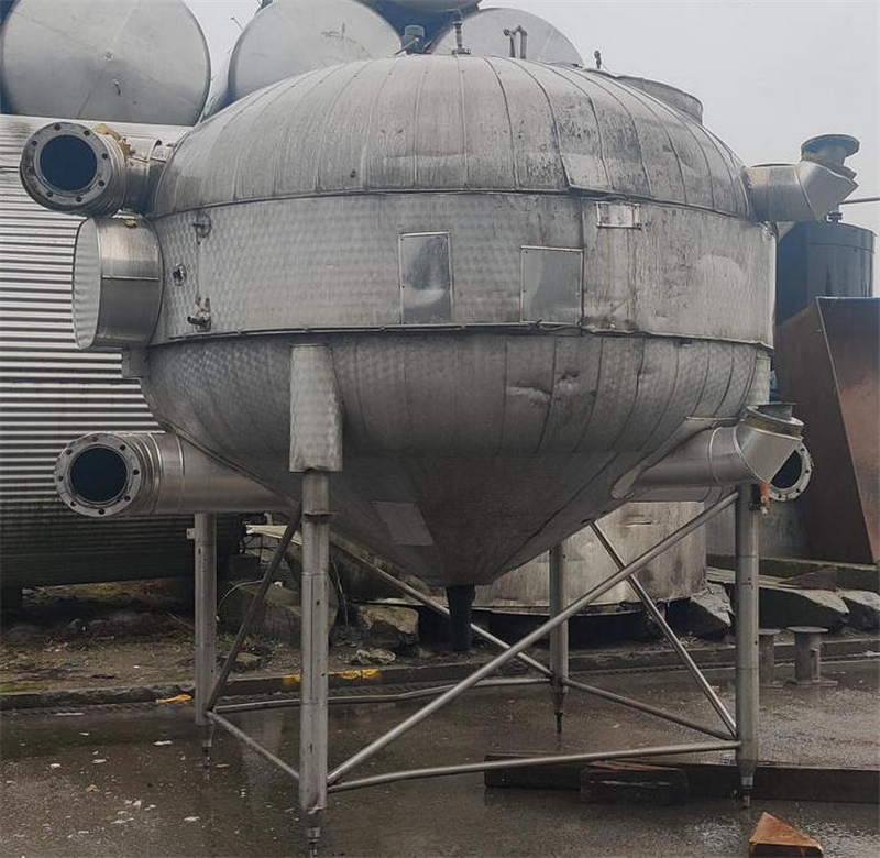 03.46.EE.24 - Used storage tank