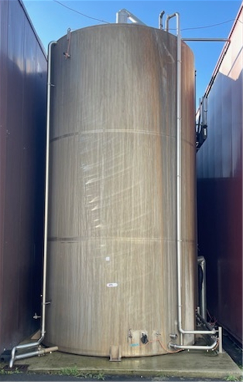 03.46.OL.10 - Used storage tank