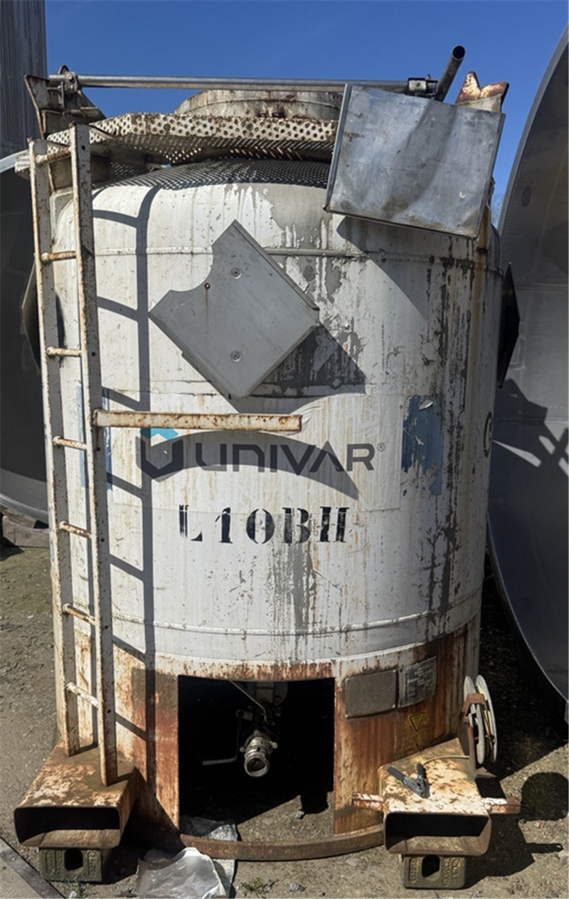 03.46.UN.03 - Used mobile tank/container