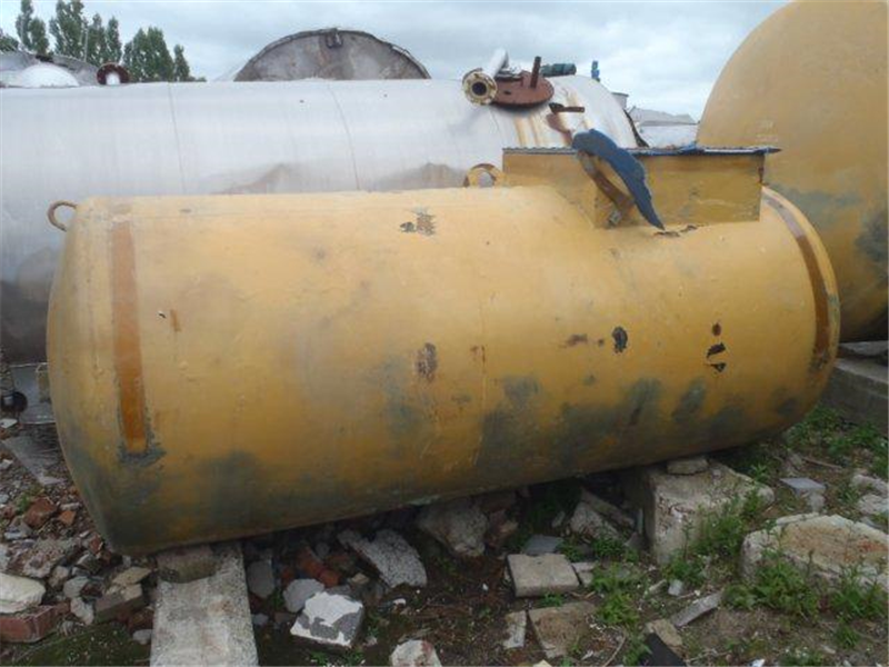 05.32.DR.03 - Used storage tank