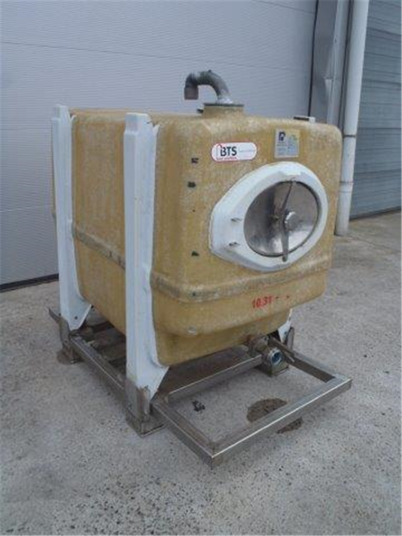 10.31.PU.01 - Used mobile tank/container