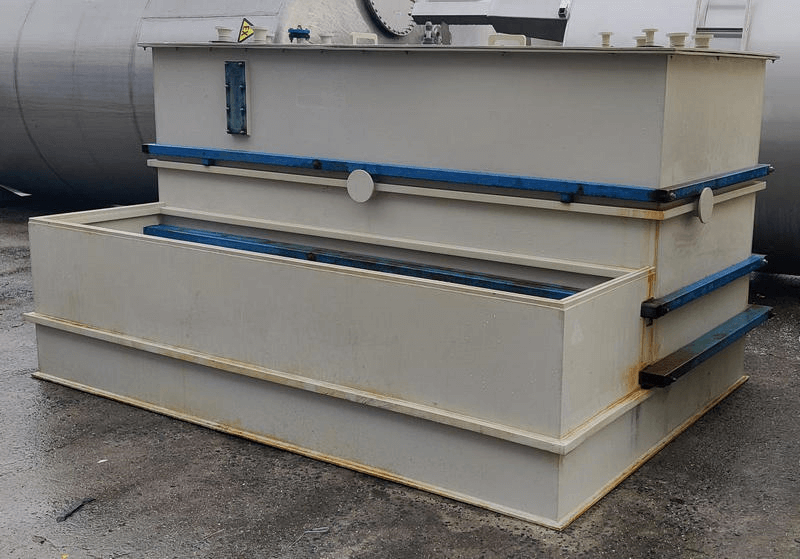 10.44.NL.09 - Used storage tank