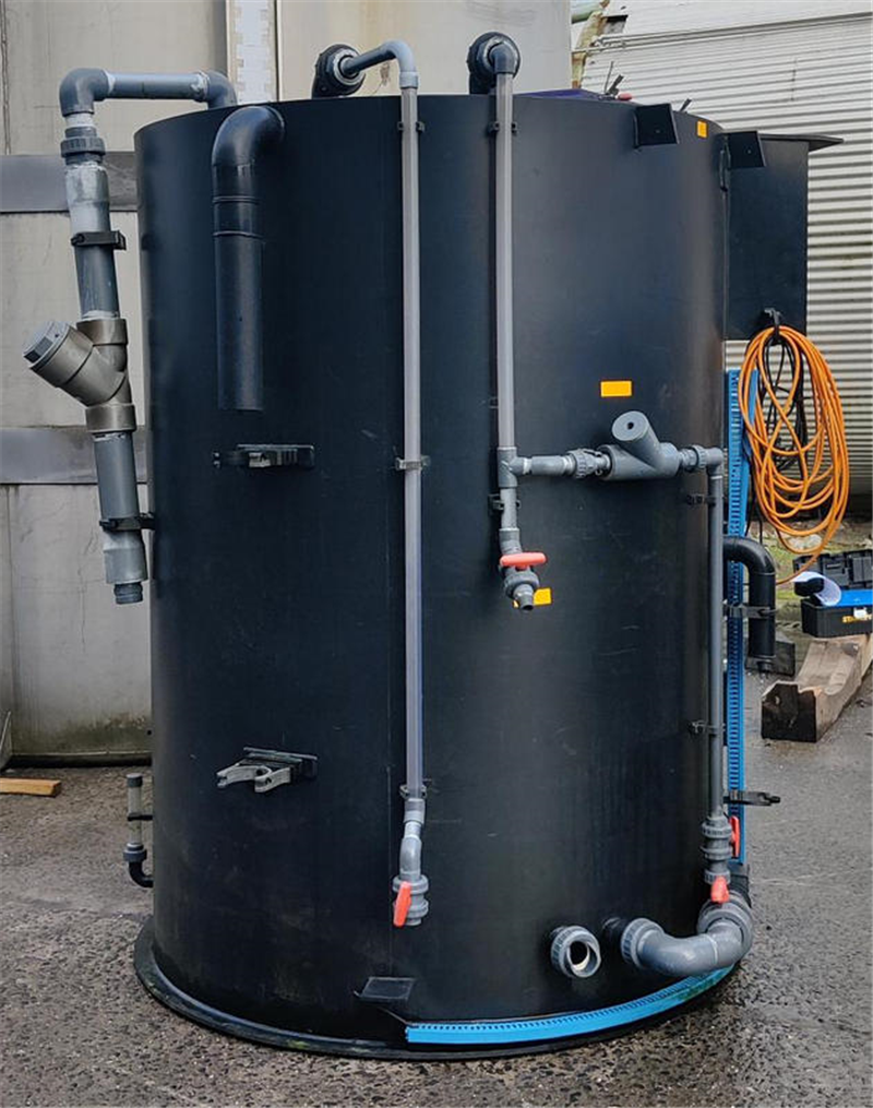 10.46.CB.02 - Used storage tank