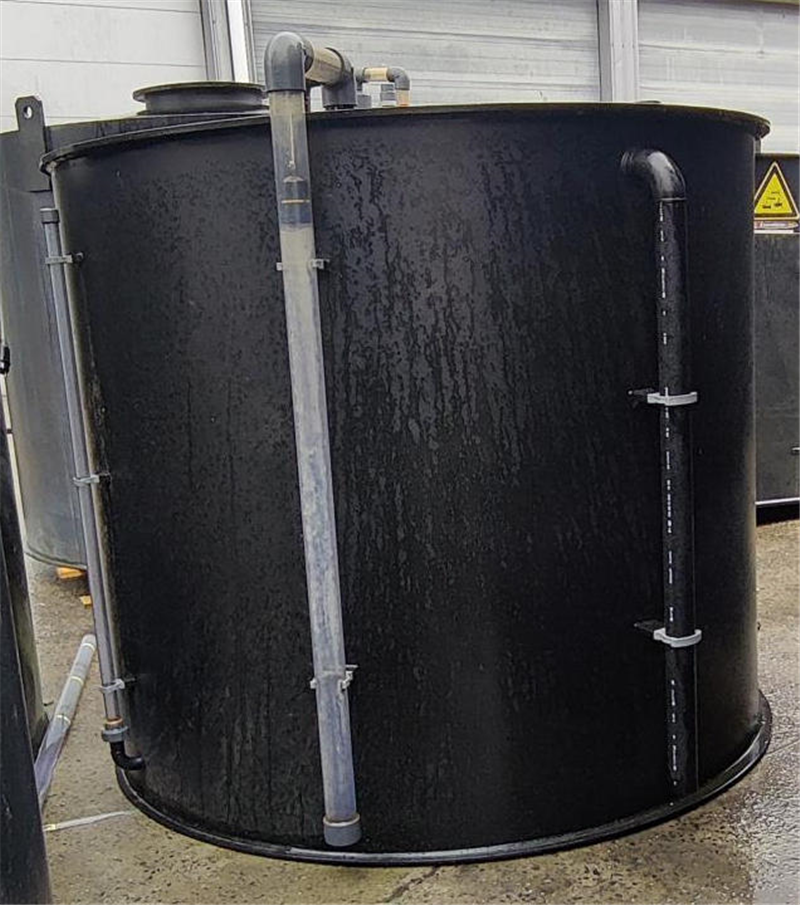 10.46.CB.08 - Used storage tank