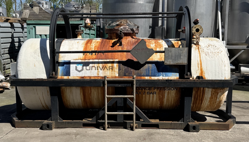10.46.UN.04 - Used mobile tank/container