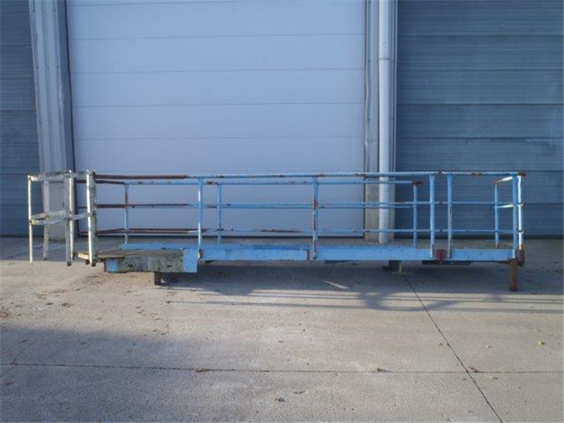 Walkway with railing carbon steel painted  length 5370mm