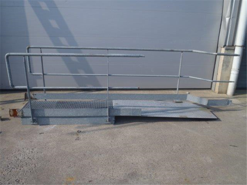 Walkway with railing galvanised steell Lenght 3850mm