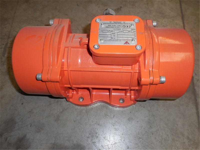 Unbalanced motor bend: Iserco  0.30kW - 1500 T/min