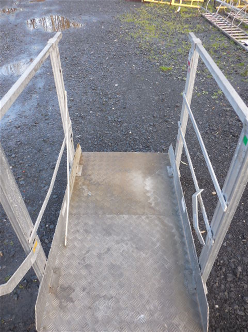 Walkway in aluminium, length 1400mm