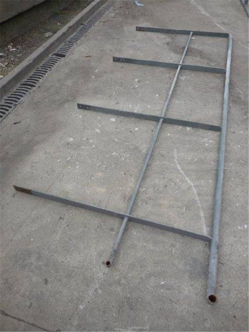 railing in painted steel