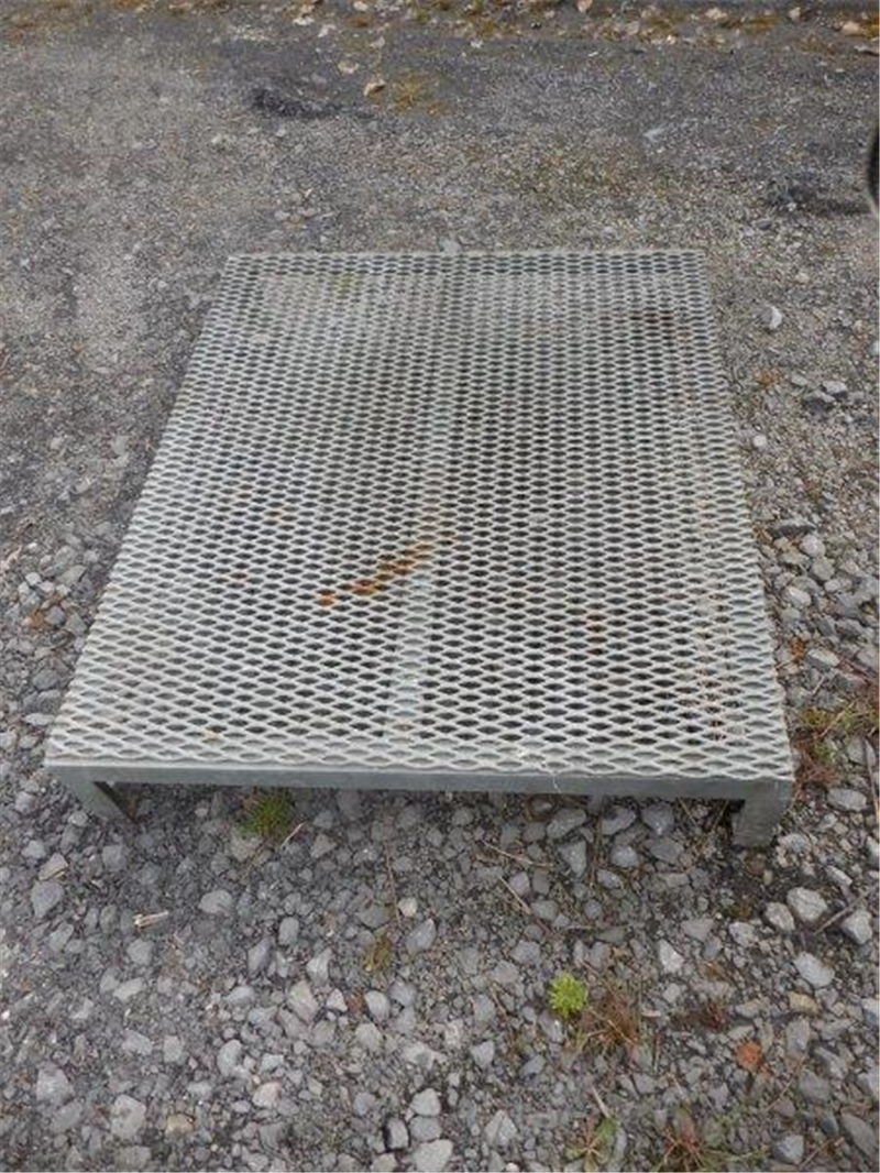 walking platform in galvanized steel 1000x1200mm