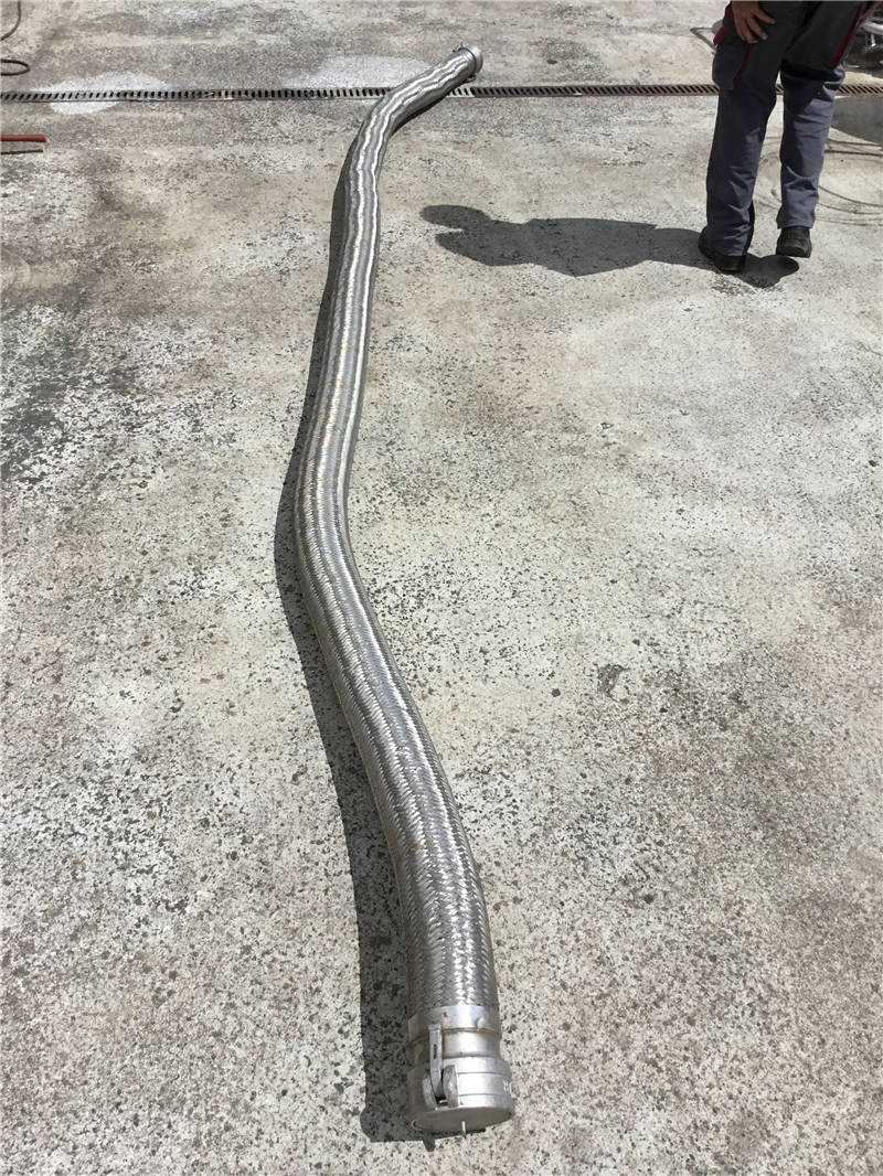 Stainless steel hose 
Lenght 5000mm
Camlock connection 4"
